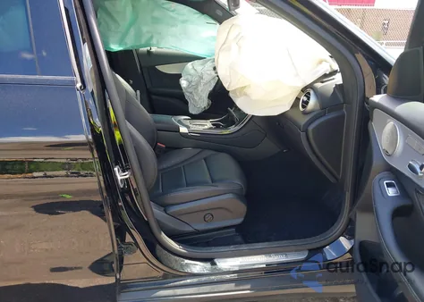 2021 Mercedes-Benz Glc 300 4Matic Suv from USA, damaged, VIN W1N0G8EB5MV311512